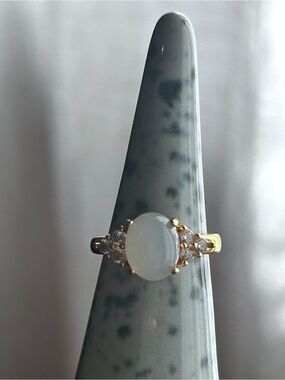 Gold-Tone White Opal milky Cabochon Ring with Accent Stones